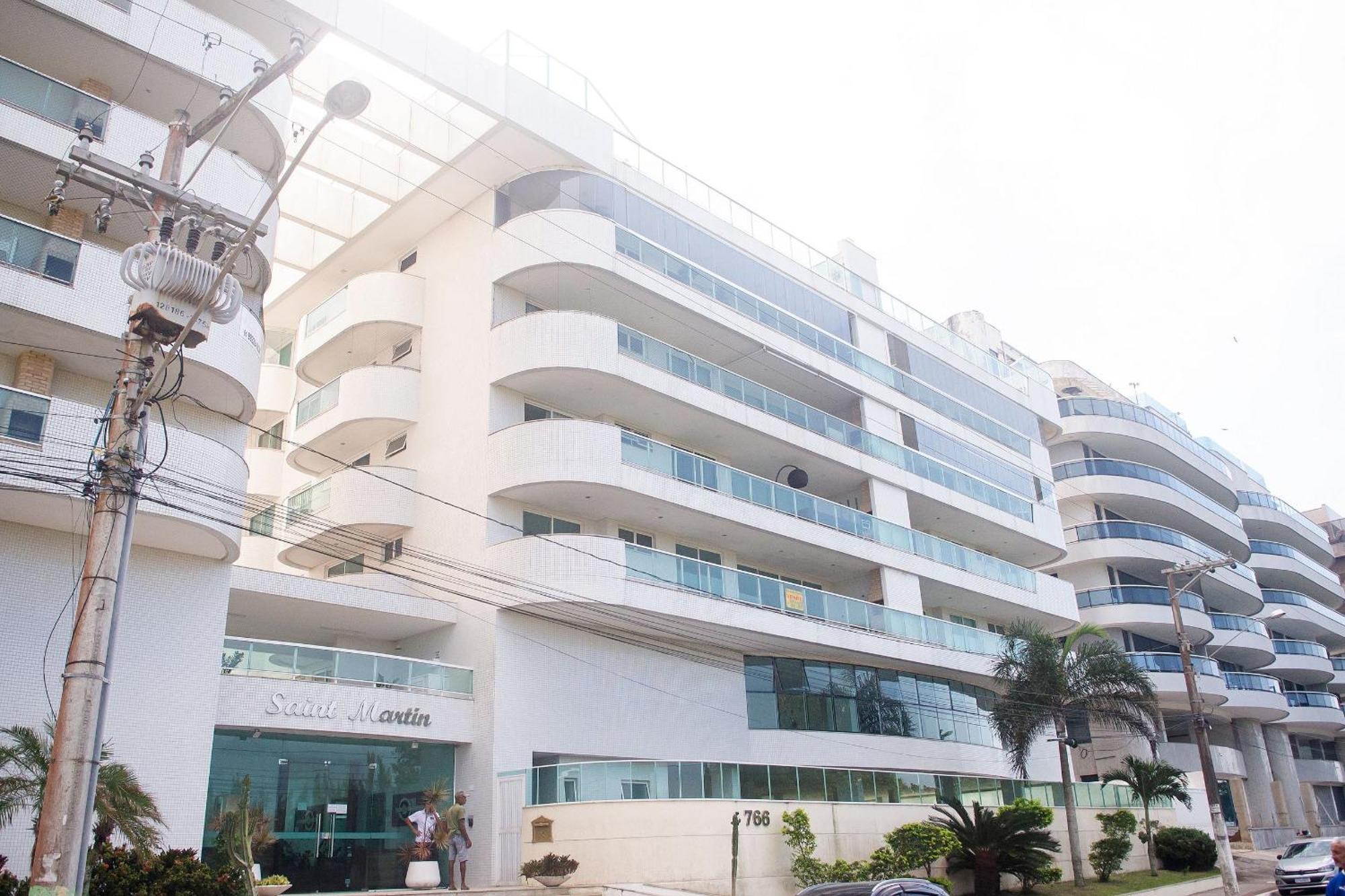 Condomínio Sant Martin - Alto luxo com piscina, churrasqueira e academia Cabo Frío Exterior foto